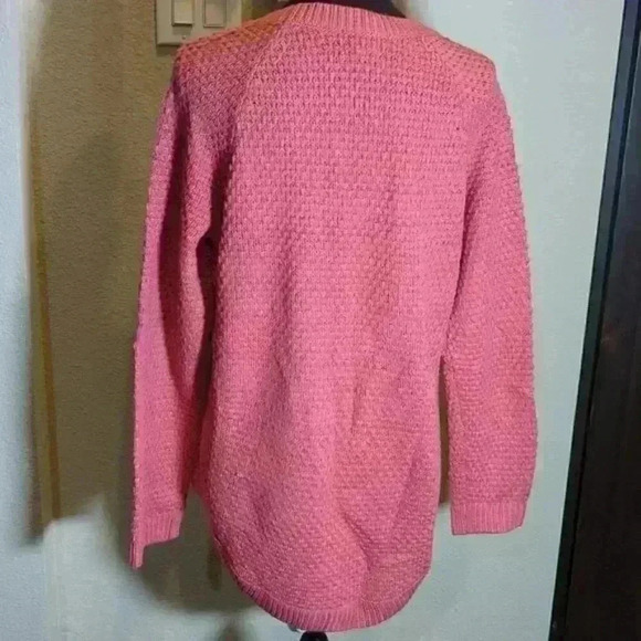 St. John’s Bay Barbie Pink Metallic thread Knit Sweater with Side Slit large - Picture 3 of 3